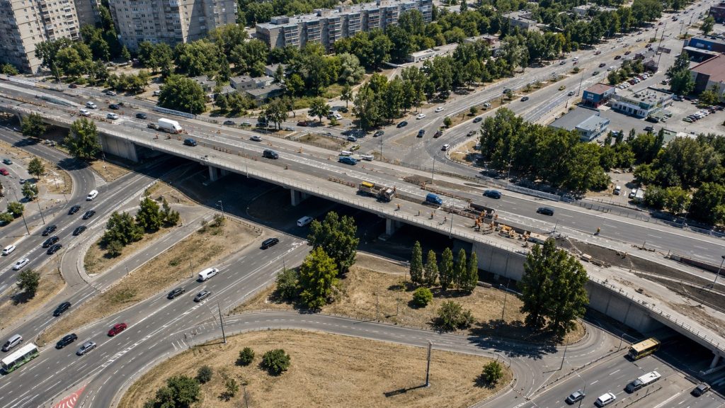 На Кільцевій дорозі Києва частково перекрили шляхопровід: обмеження діятимуть до 5 липня