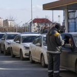 В окупованому Севастополі 29 червня пальне продають за персональними QR-кодами. На один автомобіль дозволено придбати до 20 літрів, заправляти каністри заборонено.