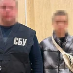 На Полтавщині судитимуть двох підлітків за підпали автомобілів і підготовку теракту проти військових ЗСУ. Слідство завершене, обвинуваченим загрожує до 12 років ув’язнення.