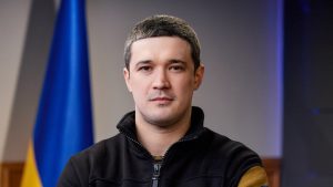 Михайло Федоров після звільнення з Міноборони відмовився від запропонованих посад і готовий розглядати лише повернення в міністерство. Що відомо про переговори із Зеленським і конфлікт. Усі деталі..