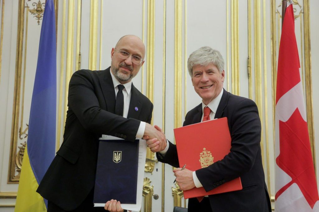 Україна запропонувала Канаді 30-річне енергетичне партнерство та постачання LNG