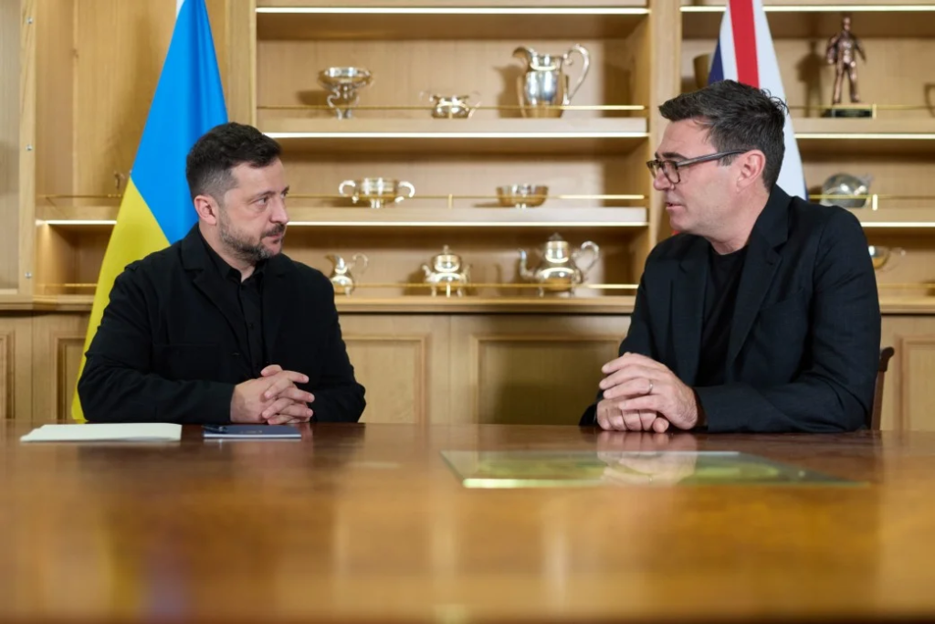 Зеленський зустрівся з Енді Бернемом: Україна отримає права на виробництво нової РЕБ