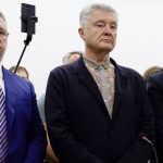 Верховний Суд відмовив Петру Порошенку у скасуванні санкцій РНБО. Що вирішила колегія суддів, які обмеження залишаються чинними й коли справу ще може розглянути Велика палата Верховного Суду України.