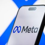Франція зобов’язала Meta відновити переговори з медіа про оплату новин. Що означають суміжні права, чи зміняться Facebook та Instagram і чи можуть українські видання вимагати компенсацію від платформ