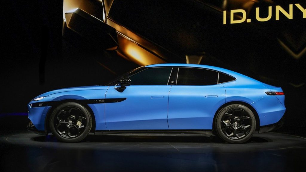 Новий Volkswagen ID.Unyx 09 розкрив характеристики: два мотори, 503 к.с. і повний привід