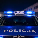 У Польщі 42-річного українця заарештували після нападу на охоронця та викрадення сейфа з 3200 злотих. Поліція вилучила ніж і шумовий пістолет. Йому загрожує до 20 років ув’язнення.