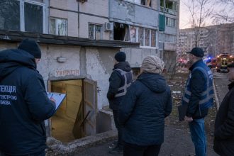 Укриття у спальних районах Києва перевірили після нових атак РФ: 93% перевірених об’єктів мають недоліки. Що виявили, скільки укриттів діє та куди звертатися киянам під час повітряної тривоги вночі.