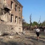 РФ атакувала підприємство у Запоріжжі 27 серпня: пошкоджені виробничі приміщення, виникла пожежа. За даними Івана Федорова, попередньо обійшлося без постраждалих. Деталі удару й наслідки атаки Росії.