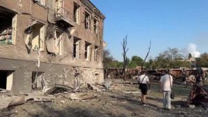 РФ атакувала підприємство у Запоріжжі 27 серпня: пошкоджені виробничі приміщення, виникла пожежа. За даними Івана Федорова, попередньо обійшлося без постраждалих. Деталі удару й наслідки атаки Росії.