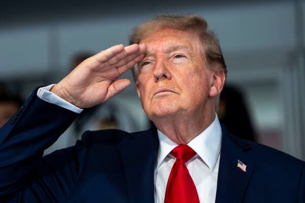 Трамп оголосив «найбільшу нафтову угоду в історії»: США отримають контроль над 65 млрд барелів нафти Венесуели
