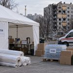 Після атаки РФ 9 вересня у Дарницькому районі Києва працюють штаби допомоги, ДСНС, медики й психологи. Що відомо про 24-поверхівку, постраждалих, пошкоджене житло та допомогу киянам.