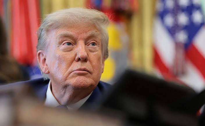 Трамп анонсував виплати по $5 тисяч американцям після проміжних виборів