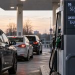 Дефіцит пального в Україні наразі не прогнозують, але локальні перебої можливі. Сергій Куюн пояснив ризики для логістики та коли ціна дизеля може перевищити 100 грн за літр найближчим часом в країні.